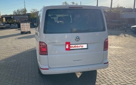 Volkswagen Caravelle T6 рестайлинг, 2018 год, 2 486 000 рублей, 8 фотография