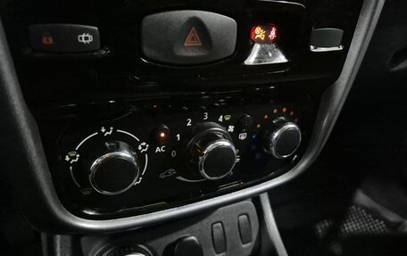 Renault Duster I рестайлинг, 2013 год, 750 000 рублей, 18 фотография