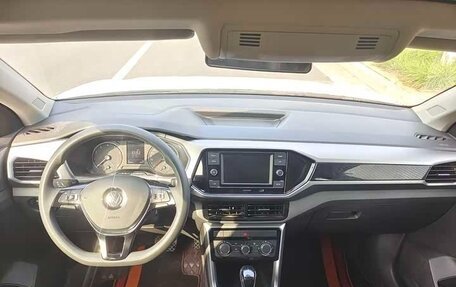 Volkswagen T-Cross I, 2021 год, 1 070 202 рублей, 3 фотография