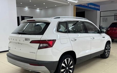 Skoda Karoq I, 2021 год, 1 560 325 рублей, 6 фотография