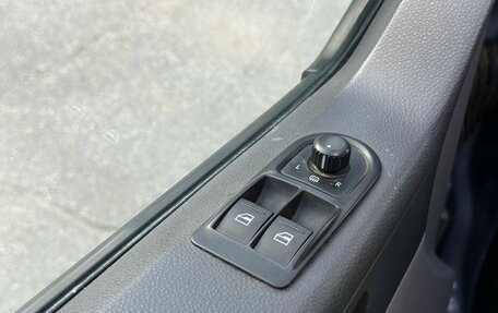 Volkswagen Transporter T5 рестайлинг, 2011 год, 1 349 000 рублей, 13 фотография