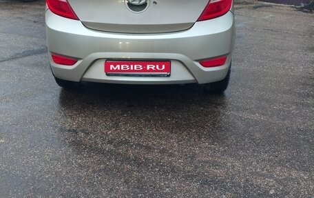 Hyundai Solaris II рестайлинг, 2012 год, 800 000 рублей, 2 фотография