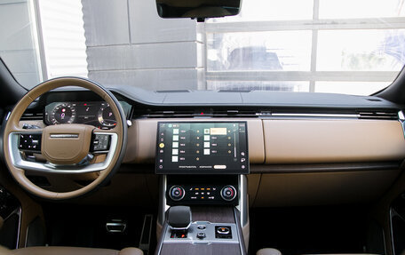 Land Rover Range Rover IV рестайлинг, 2022 год, 19 000 000 рублей, 11 фотография