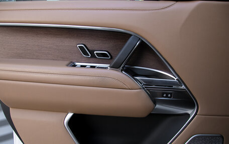 Land Rover Range Rover IV рестайлинг, 2022 год, 19 000 000 рублей, 19 фотография