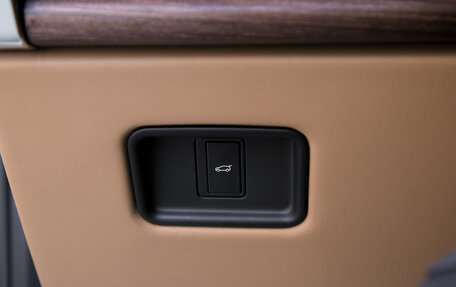 Land Rover Range Rover IV рестайлинг, 2022 год, 19 000 000 рублей, 20 фотография