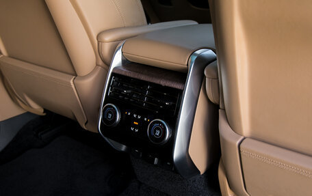 Land Rover Range Rover IV рестайлинг, 2022 год, 19 000 000 рублей, 28 фотография