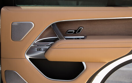 Land Rover Range Rover IV рестайлинг, 2022 год, 19 000 000 рублей, 30 фотография