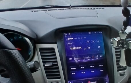 Chevrolet Cruze II, 2011 год, 830 000 рублей, 7 фотография