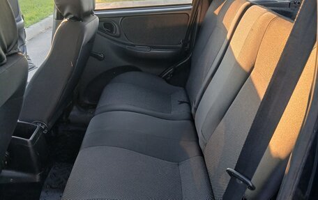 Chevrolet Niva I рестайлинг, 2011 год, 730 000 рублей, 3 фотография