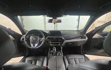 BMW 5 серия, 2018 год, 2 600 000 рублей, 12 фотография