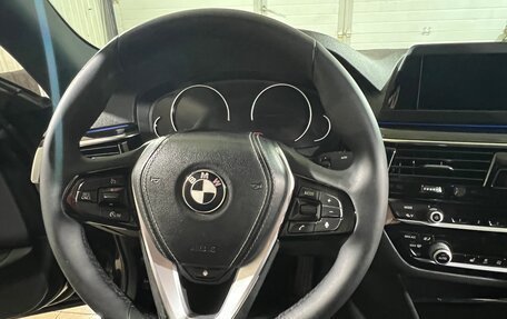 BMW 5 серия, 2018 год, 2 600 000 рублей, 16 фотография