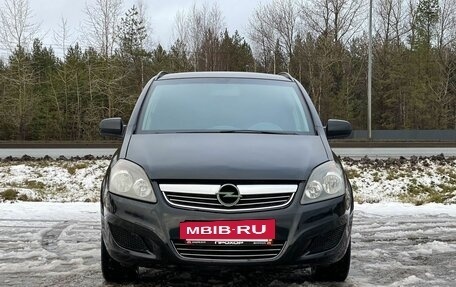 Opel Zafira B, 2012 год, 747 000 рублей, 2 фотография