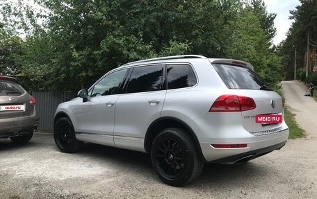 Volkswagen Touareg III, 2011 год, 2 200 000 рублей, 6 фотография