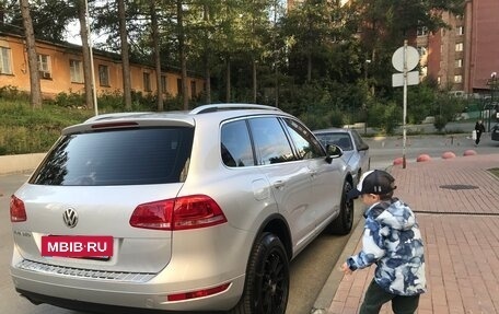 Volkswagen Touareg III, 2011 год, 2 200 000 рублей, 5 фотография