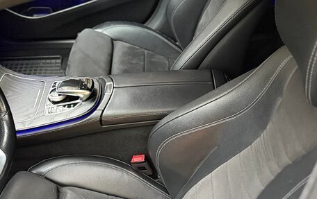 Mercedes-Benz E-Класс, 2019 год, 2 500 000 рублей, 7 фотография