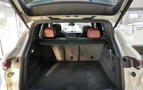 Porsche Cayenne III, 2024 год, 15 730 000 рублей, 11 фотография