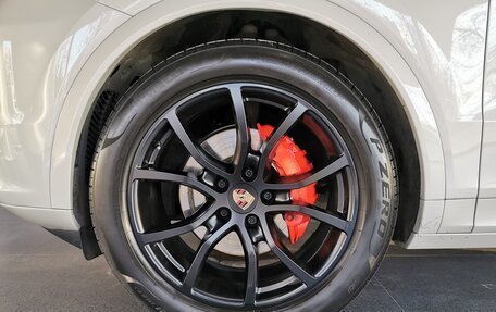 Porsche Cayenne III, 2024 год, 15 730 000 рублей, 9 фотография