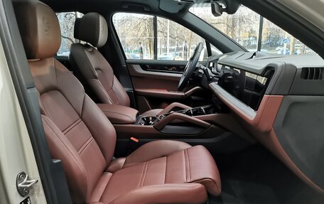 Porsche Cayenne III, 2024 год, 15 730 000 рублей, 26 фотография