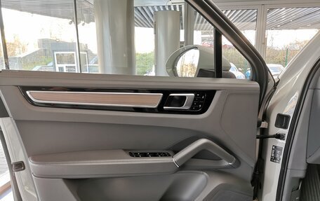 Porsche Cayenne III, 2021 год, 10 900 000 рублей, 13 фотография