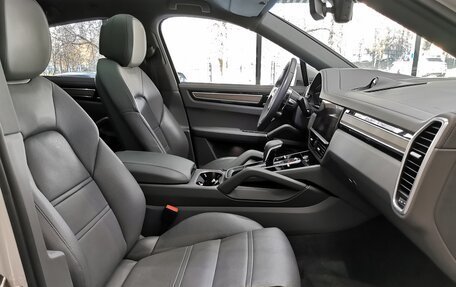 Porsche Cayenne III, 2021 год, 10 900 000 рублей, 28 фотография