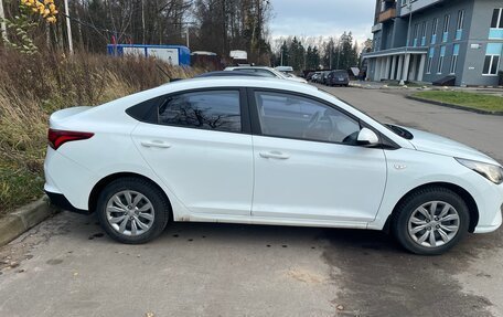 Hyundai Solaris II рестайлинг, 2020 год, 1 650 000 рублей, 2 фотография