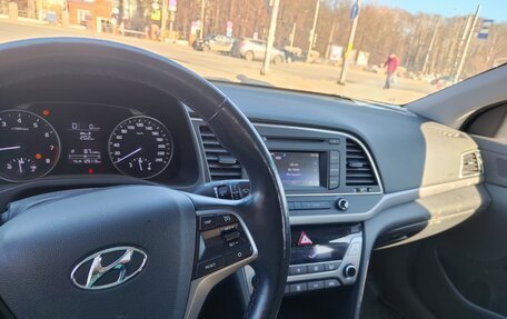 Hyundai Elantra VI рестайлинг, 2017 год, 1 650 000 рублей, 3 фотография