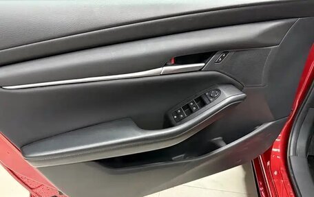 Mazda 3, 2022 год, 1 550 000 рублей, 23 фотография