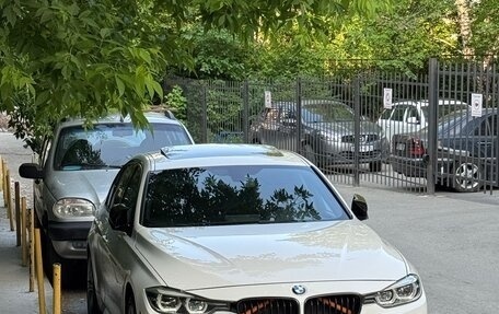 BMW 3 серия, 2017 год, 3 100 000 рублей, 3 фотография