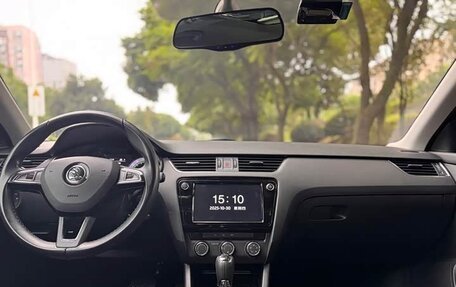 Skoda Octavia, 2018 год, 1 680 000 рублей, 2 фотография