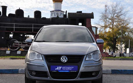 Volkswagen Polo IV рестайлинг, 2008 год, 575 000 рублей, 2 фотография