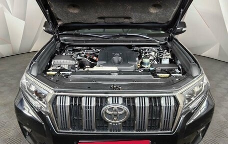Toyota Land Cruiser Prado 150 рестайлинг 2, 2019 год, 4 849 000 рублей, 20 фотография