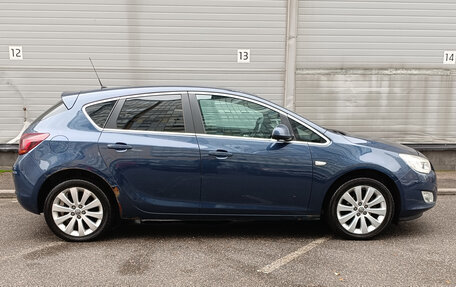 Opel Astra J, 2012 год, 569 000 рублей, 4 фотография