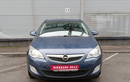 Opel Astra J, 2012 год, 569 000 рублей, 2 фотография