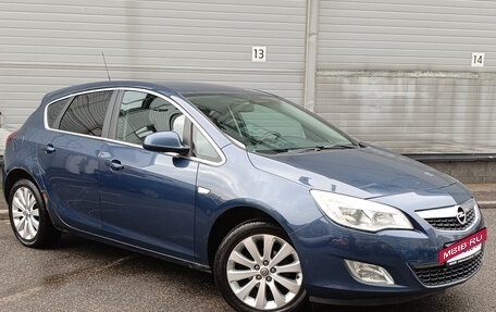 Opel Astra J, 2012 год, 569 000 рублей, 3 фотография