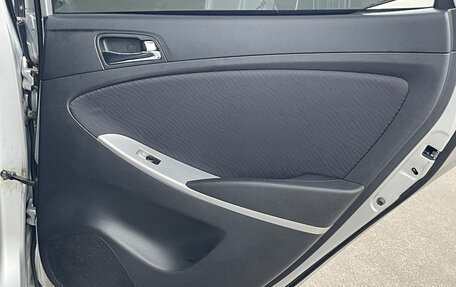 Hyundai Solaris II рестайлинг, 2011 год, 749 000 рублей, 19 фотография