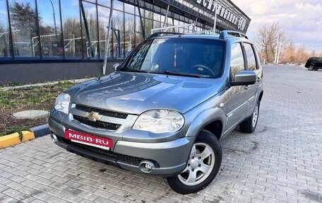 Chevrolet Niva I рестайлинг, 2012 год, 600 000 рублей, 2 фотография