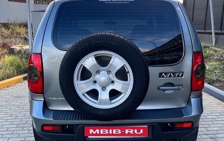 Chevrolet Niva I рестайлинг, 2012 год, 600 000 рублей, 5 фотография