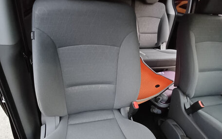 Hyundai H-1 II рестайлинг, 2019 год, 2 700 000 рублей, 18 фотография