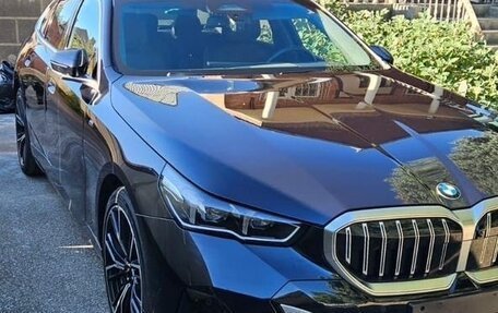 BMW 5 серия, 2024 год, 7 000 000 рублей, 2 фотография