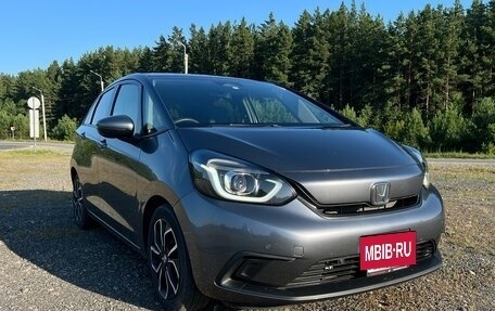 Honda Fit, 2020 год, 1 300 000 рублей, 2 фотография
