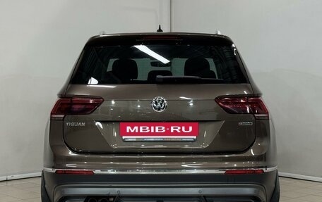 Volkswagen Tiguan II, 2018 год, 2 899 000 рублей, 4 фотография