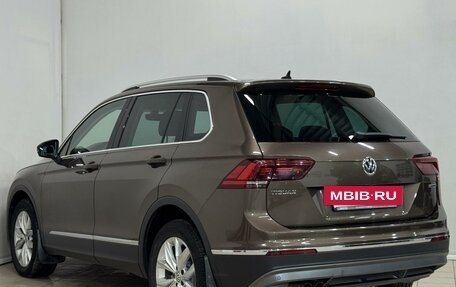 Volkswagen Tiguan II, 2018 год, 2 899 000 рублей, 3 фотография