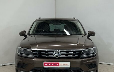 Volkswagen Tiguan II, 2018 год, 2 899 000 рублей, 9 фотография