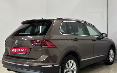 Volkswagen Tiguan II, 2018 год, 2 899 000 рублей, 6 фотография