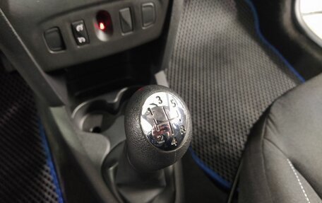 Renault Sandero II рестайлинг, 2019 год, 1 196 000 рублей, 18 фотография