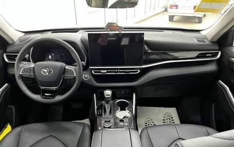 Toyota Highlander, 2025 год, 5 900 000 рублей, 13 фотография