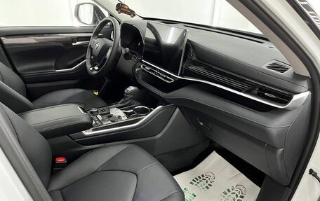 Toyota Highlander, 2025 год, 5 900 000 рублей, 12 фотография