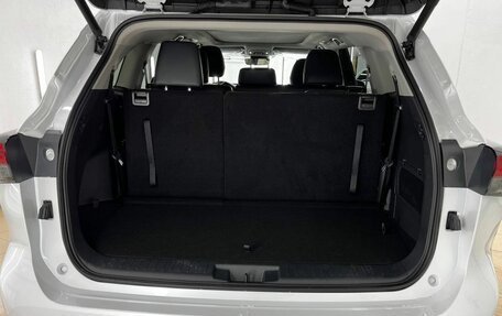 Toyota Highlander, 2025 год, 5 900 000 рублей, 26 фотография