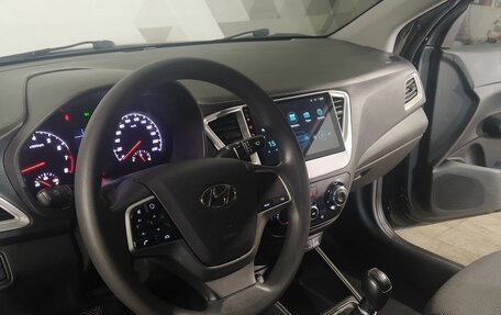 Hyundai Solaris II рестайлинг, 2021 год, 1 399 000 рублей, 9 фотография