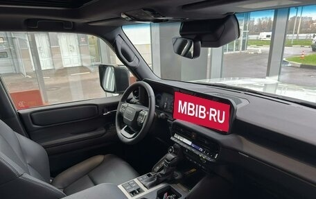 Toyota Land Cruiser Prado, 2024 год, 10 752 000 рублей, 6 фотография